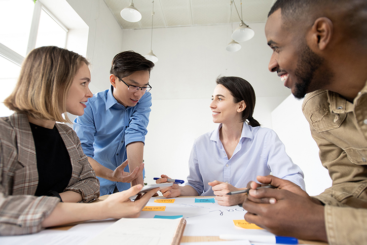 Payroll Compliance 120920 Blog Image A PEO working with a group of SMBs